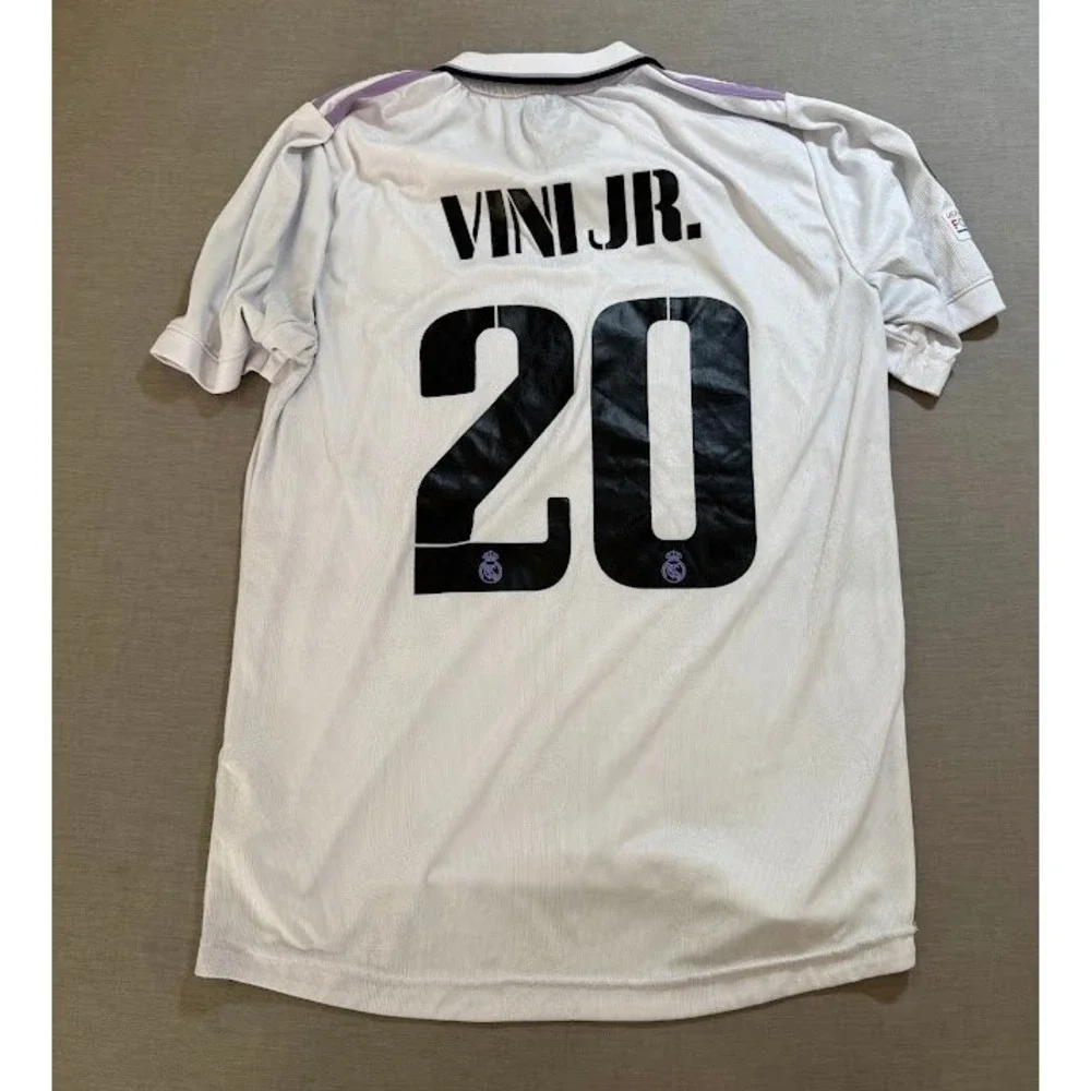 Real Madrid 22/23 120th Anniversary White Adidas‎ Vini Jr #20 Soccer Jersey L